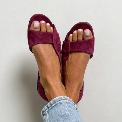 Nuria | Sandali casual in pelle scamosciata senza tacco