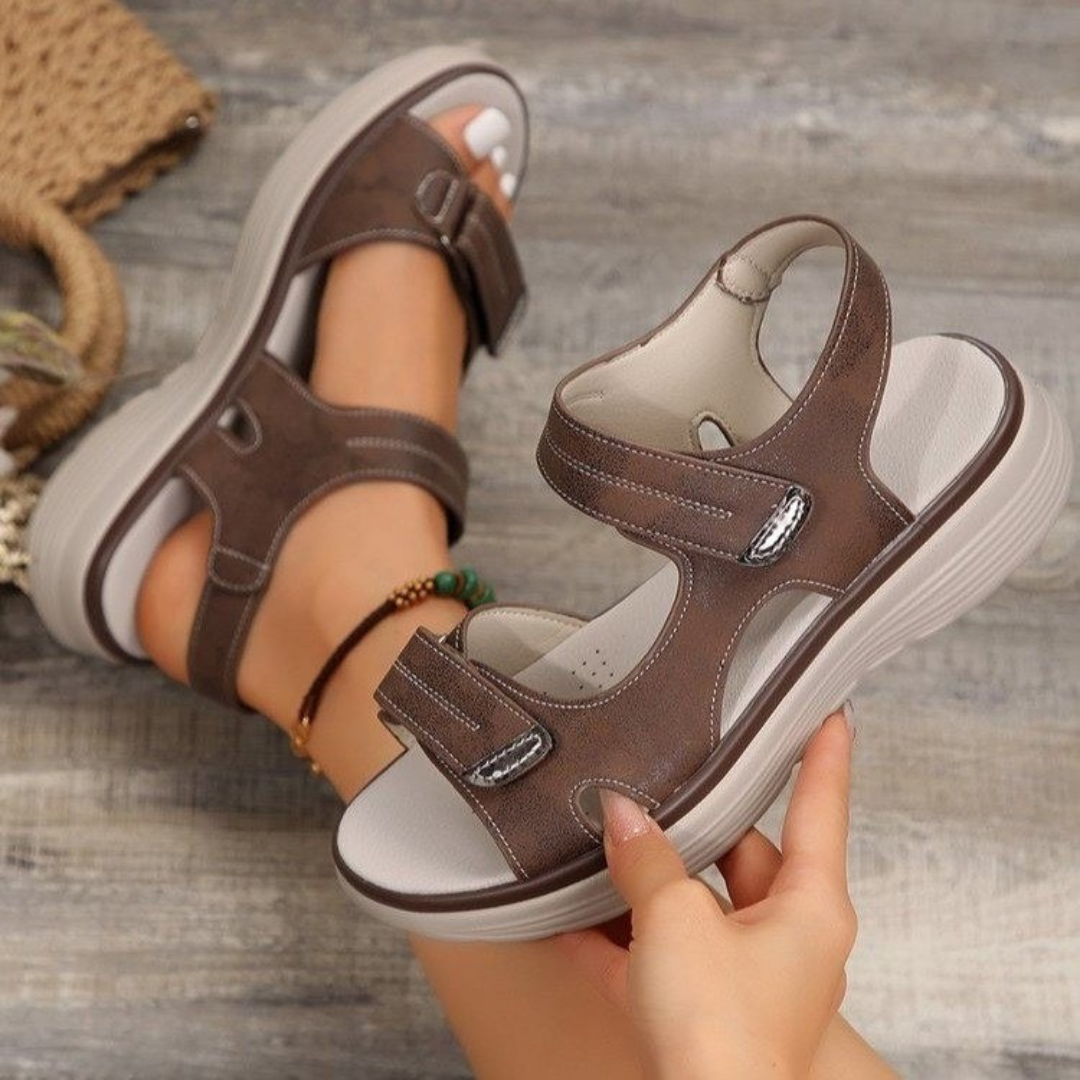 Alina | Sandali comodi e regolabili